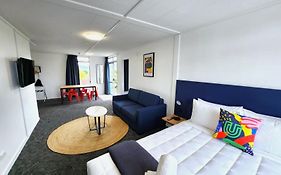 Urban Lounge Sleepery